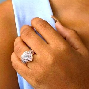 New/ Women's Two Piece Rose Gold Zircon Ring Size 8